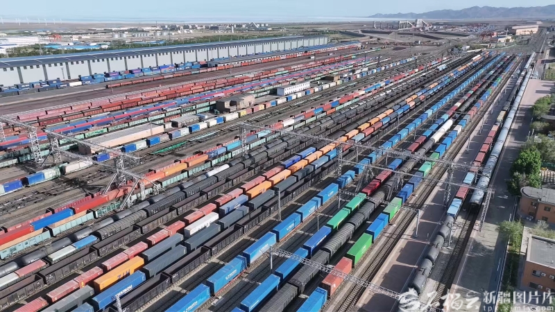 新疆经济看点｜阿拉山口铁路口岸今年通行班列突破4000列