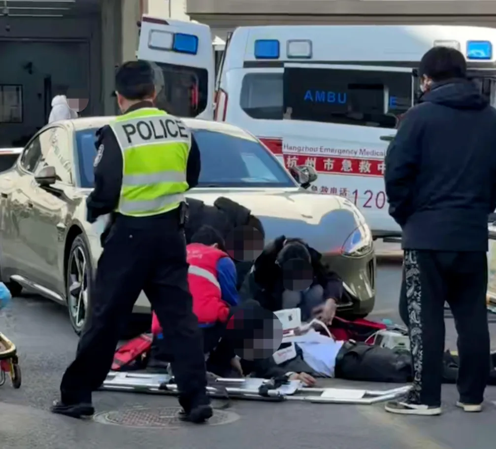 一小米新车主还未开出园区便撞倒人，被撞者已不幸离世