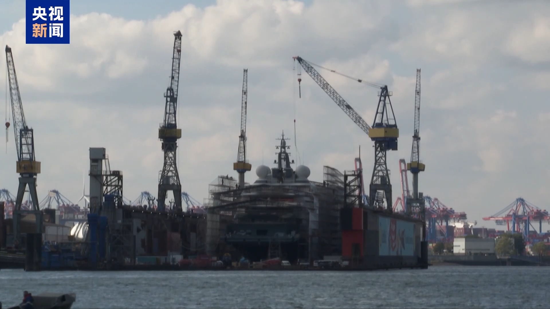 全球知名航运咨询机构：美加征关税会增加其国内消费者成本