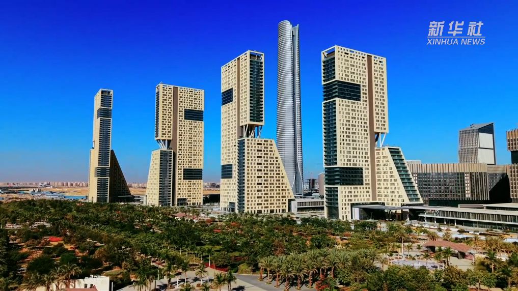 记者探访：中企绘就埃及新行政首都天际线