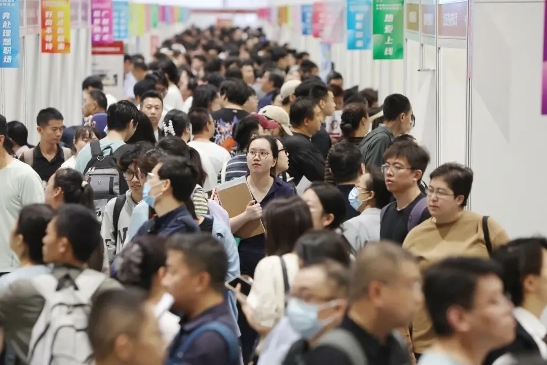 5万亿大市，“开抢”年轻人 (http://www.kingbaby.com.cn/) wap 第1张