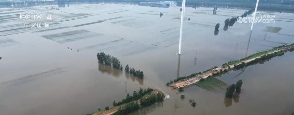 多地迎持续强降雨 各部门联动抢险救援争分夺秒保安全保通畅