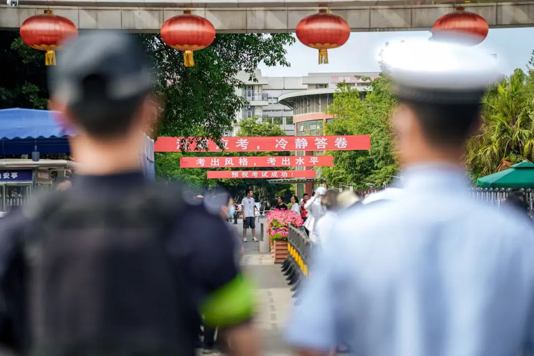 成都交警：6月8日至10日，送考车辆申报后不限行
