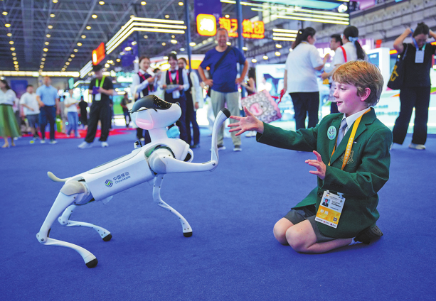 【东方潮启】从“在中国制造”到“与中国共创” 看中国创新生态与跨国企业的双向奔赴