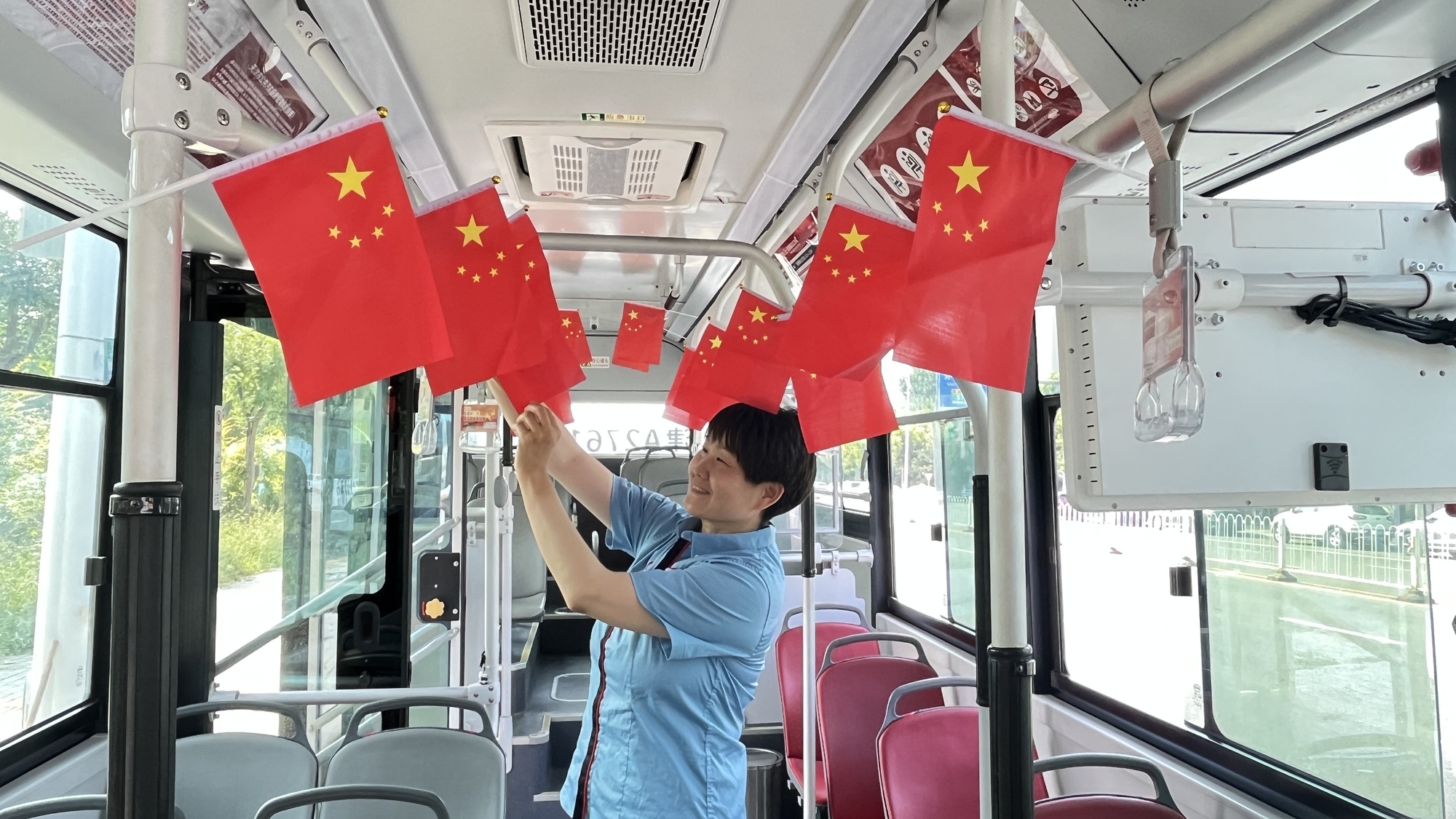 “不停歇”的守护撑起城市祥和与繁华