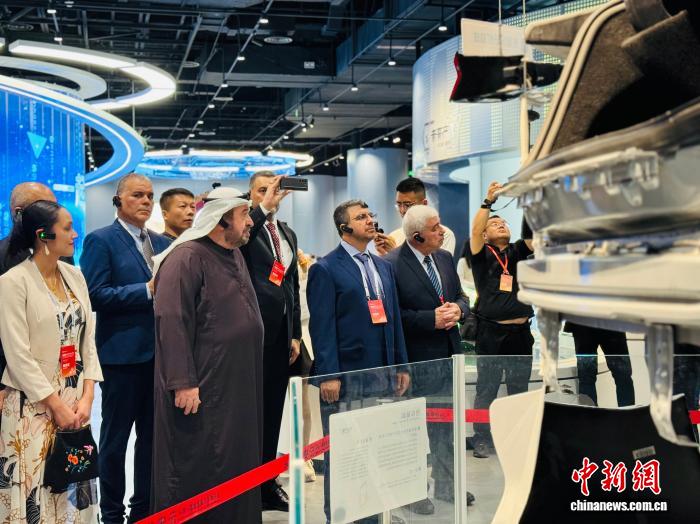 “2026世界市长对话·西安”启幕 多国嘉宾西安“对话”科技与文化