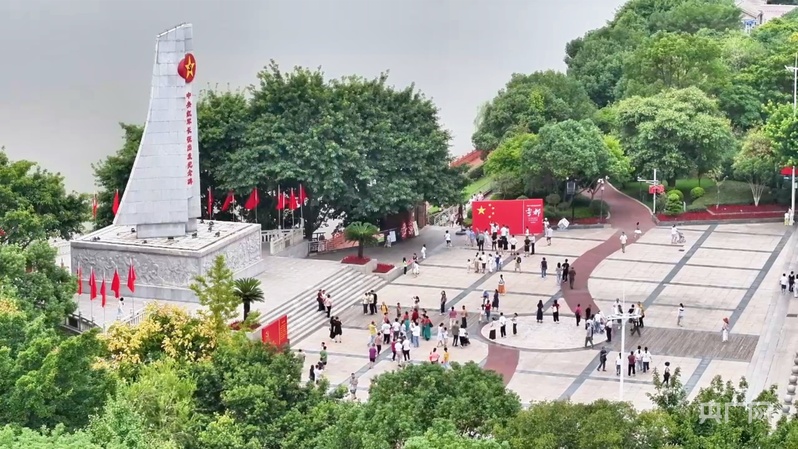 红星照耀中国丨于都河畔重演烽火送别 薪火接力传承长征精神