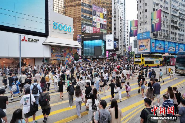 文旅流量变消费增量 国庆盛事激活香港经济动能