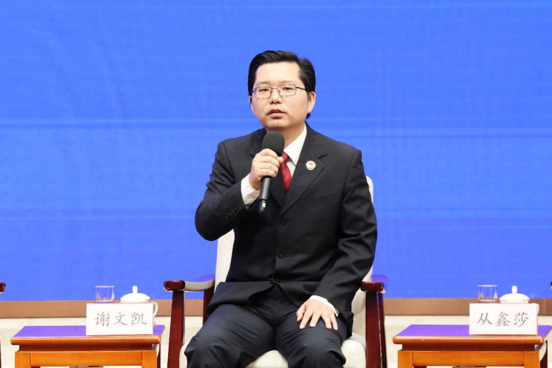 监督更有力度 为民更有温度——国新办“新征程上的奋斗者”中外记者见面会侧记