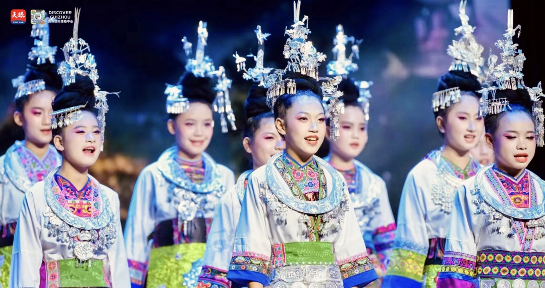 跨越四千公里，赴一场“石榴花开”的约定