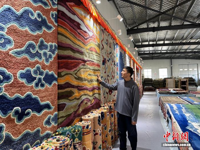 千年藏毯焕新生“闯世界”