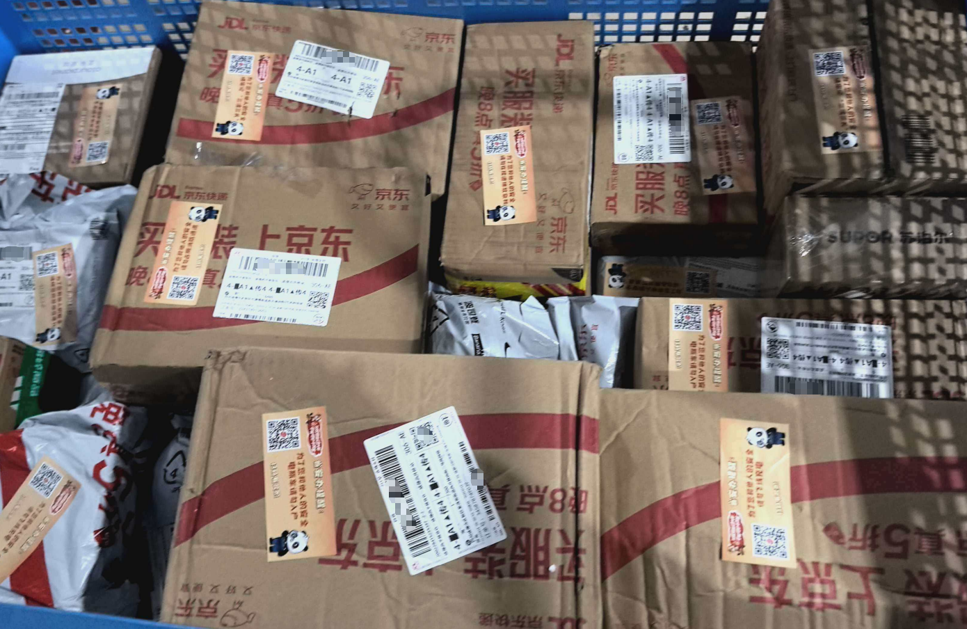 四川“三随”宣传：小贴纸传递大安全