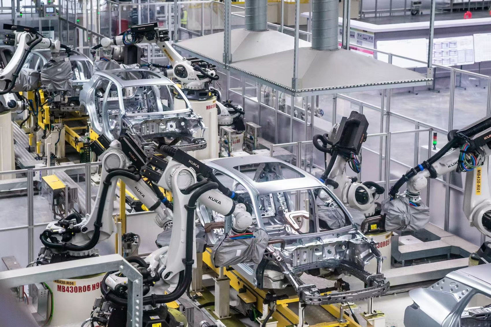 产业结构不断优化 四川汽车产量重回百万辆量级