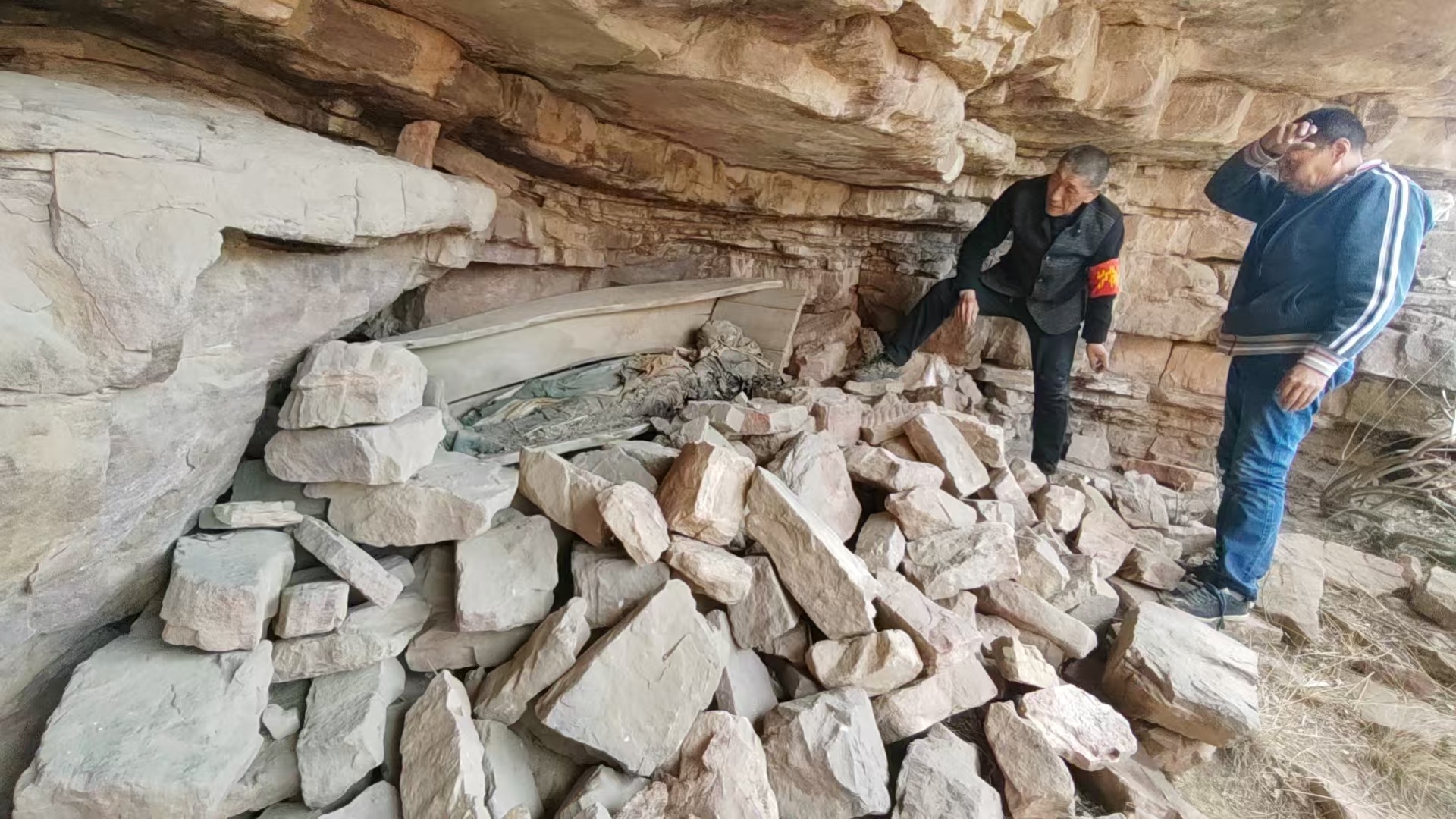 家国永念丨不再无名！今天，让我背你回家