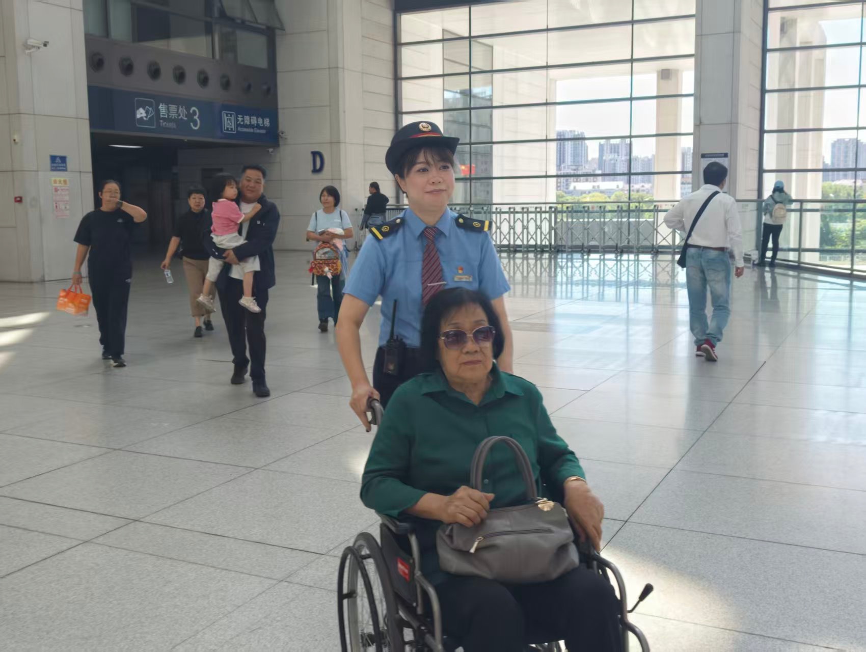 百姓的“小确幸”绘就城市幸福底色