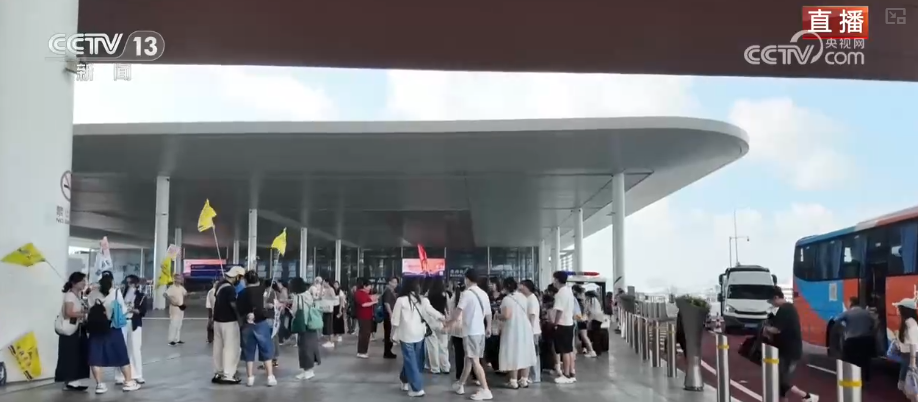 人旺、货畅，大桥连万家！解锁港珠澳大桥假日“新”变化