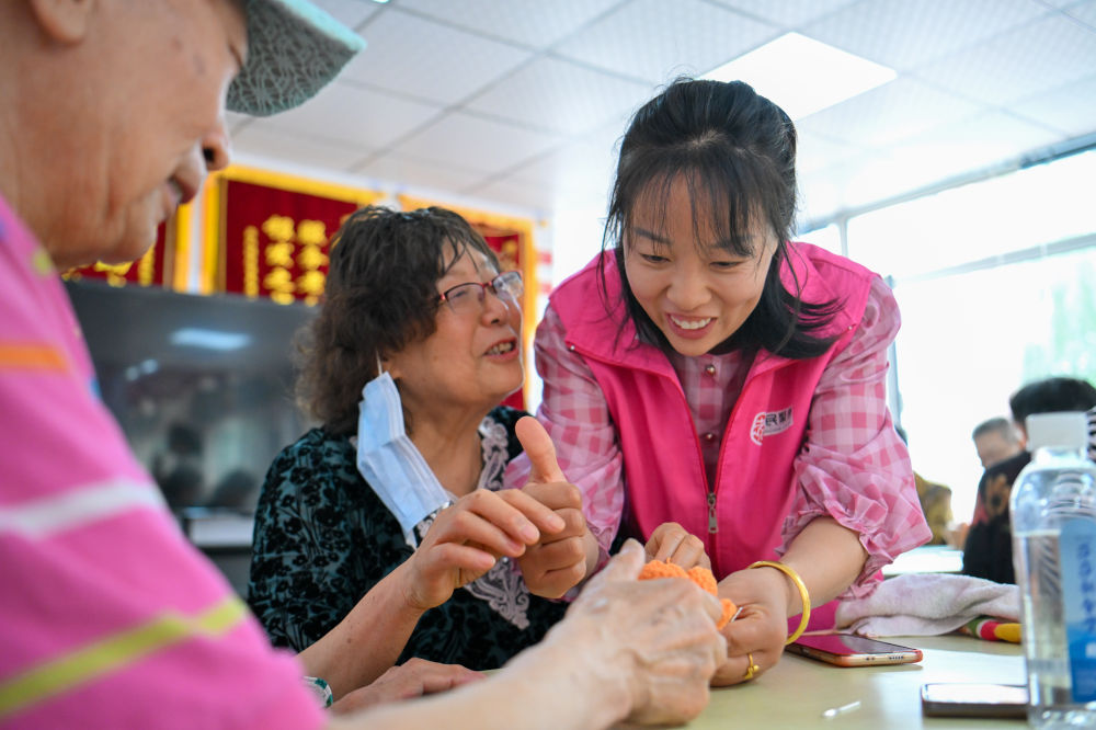 经济政策一线微观察｜从生存需求到品质追求——看养老到“享老”如何加速释放银发市场新活力
