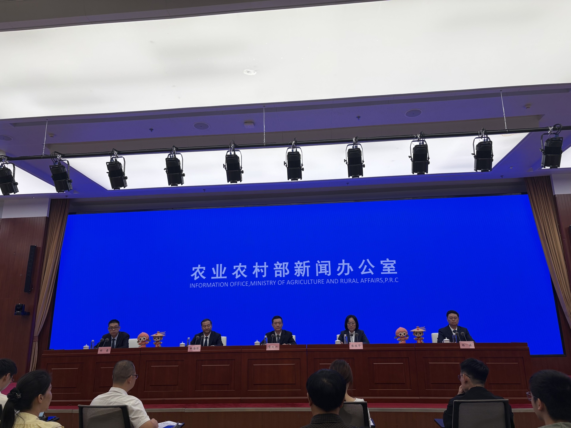 让田间好收成变成农户好收入！农业农村部答每经问：6家电商平台将开展丰收节“金秋消费季”专项活动 (http://www.kingbaby.com.cn/) wap 第1张