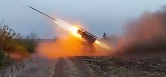 俄罗斯发动大规模袭击乌克兰第二大城市启动应急响应机制！泽连斯基紧急召开会议批准新防御计划