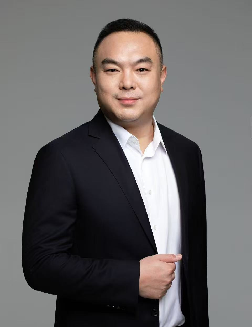 车展季·大咖说丨王朝网最高端系列车型发布  比亚迪路天：一季度车市疲软是“需求透支”，纯电车订单占比已明显上升 (http://www.999law.cn/) caij 第1张