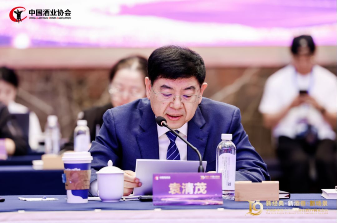 中国白酒T9峰会上,九位掌门人如何解码白酒突围 wap 第8张-papi酱 中国白酒T9峰会上,九位掌门人如何解码白酒突围 (http://www.paipi.cn/) wap 第8张