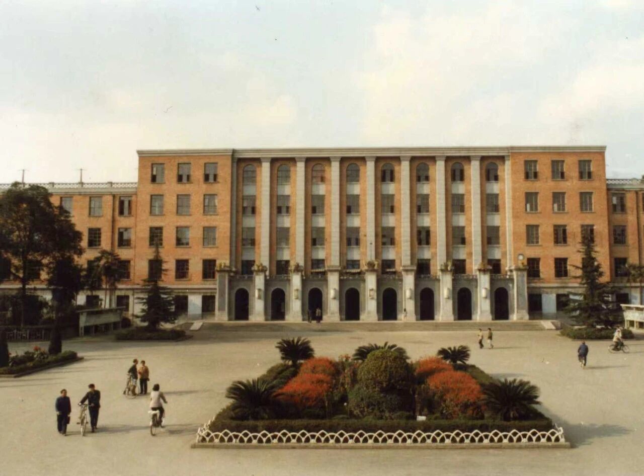 新易盛6000亿元市值背后，成都的“光”做对了什么？ (http://www.hilij.com/) p 第2张