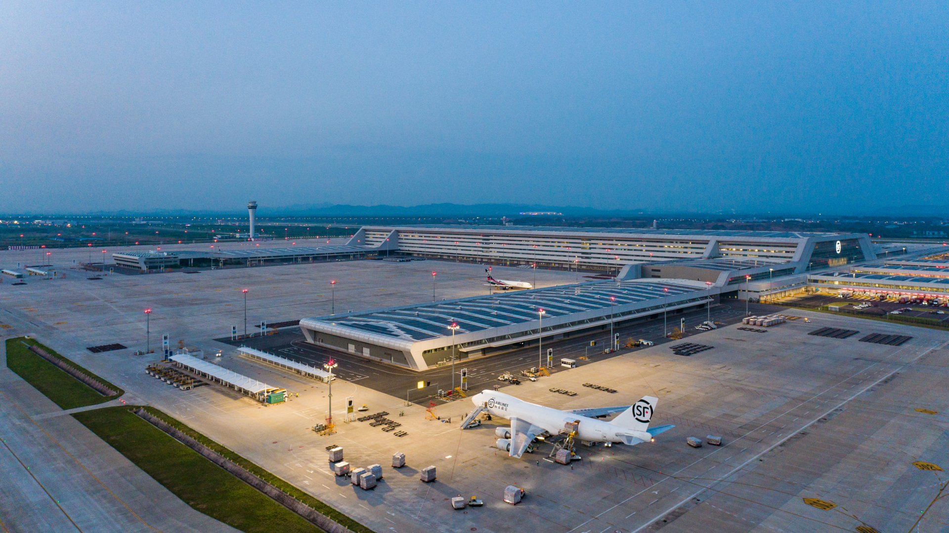 小城突围，专业货运枢纽“上新”了？ (http://www.paipi.cn/) wap 第3张