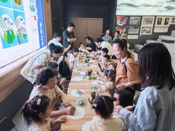 “书香润锦江・阅享新时代”——2026全民阅读活动周系列活动全面开展