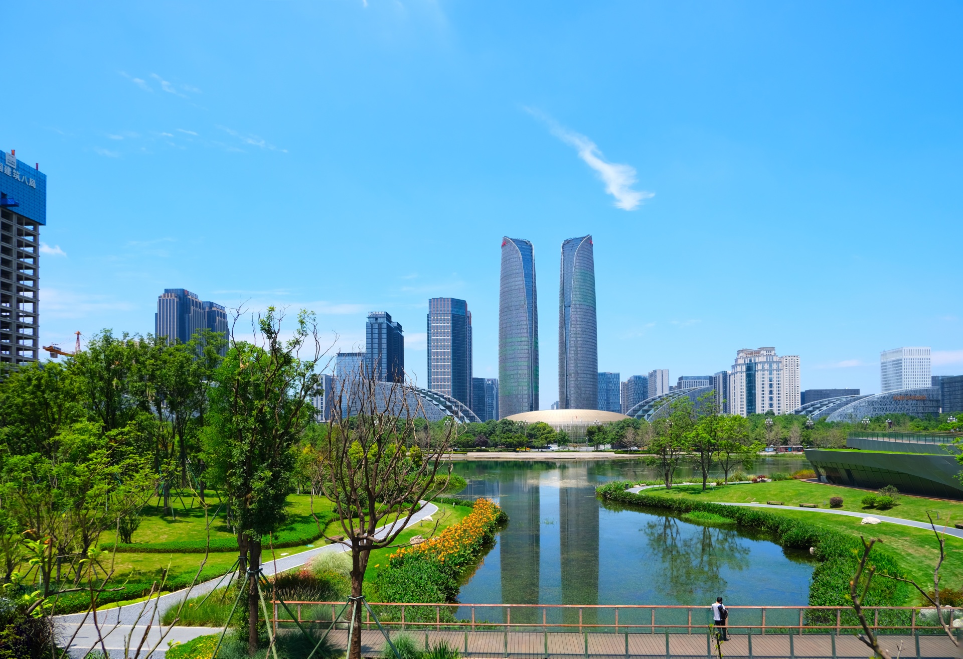 双巨头同落子 成都高新区产业吸引力强劲