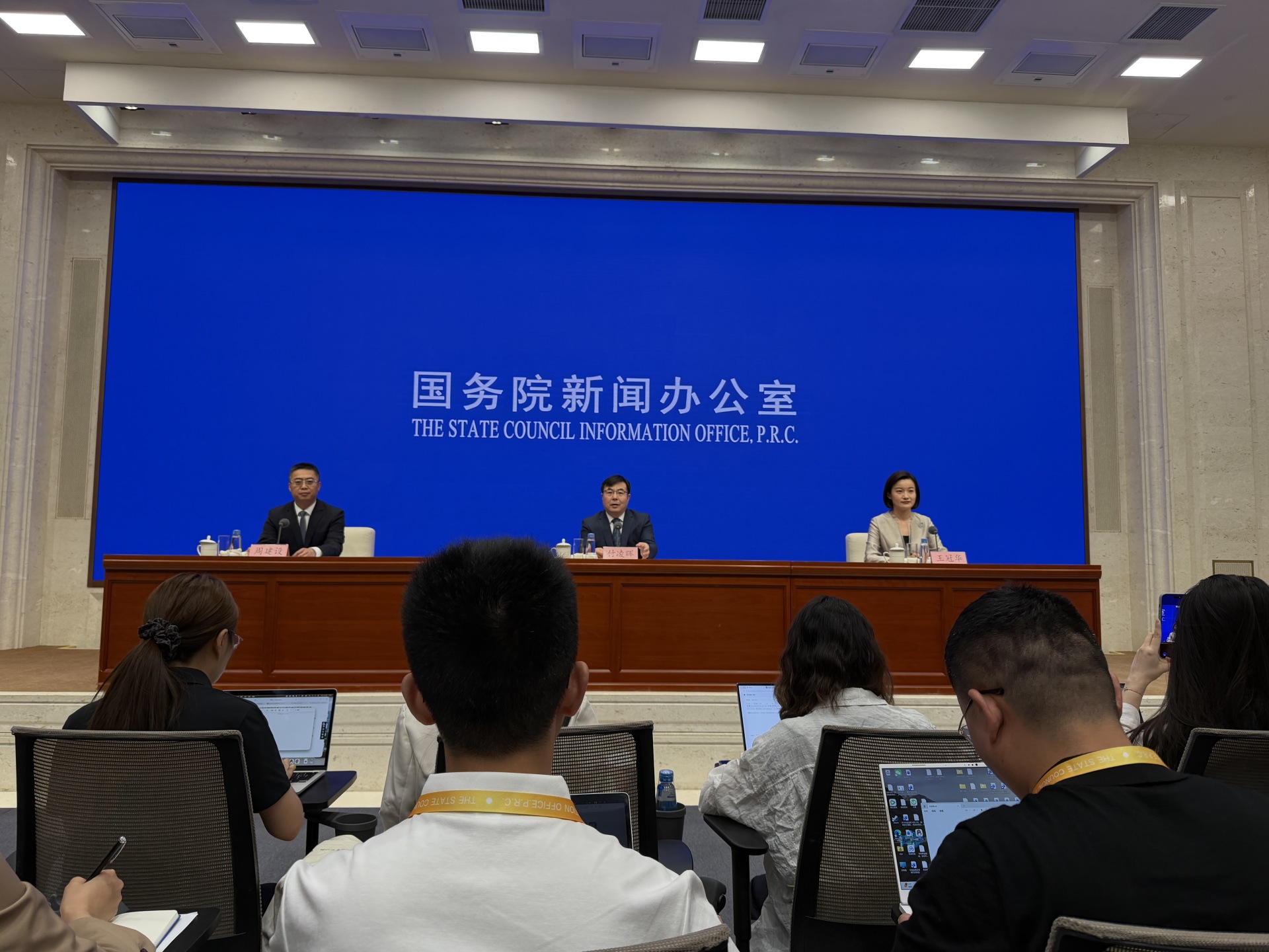 前7个月服务零售额增长5.0%！国家统计局答每经问：扩大服务消费将持续成为扩大消费的主要引擎 (http://www.kingbaby.com.cn/) wap 第1张