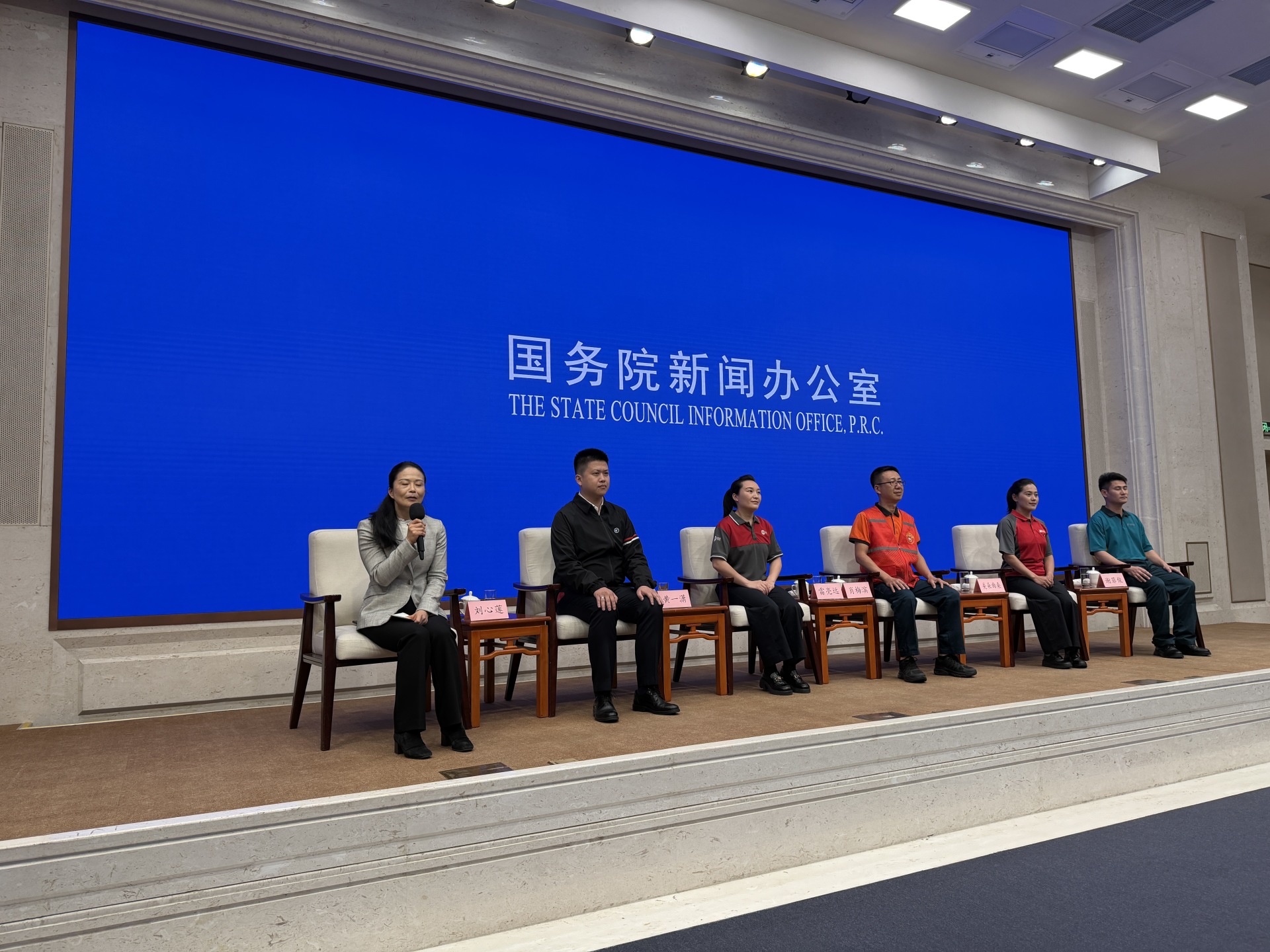 清华博士搭建“物流大脑”、“鼓浪屿好小哥”扎根社区⋯⋯新时代快递人书写民生与科技答卷 (http://www.kingbaby.com.cn/) wap 第1张