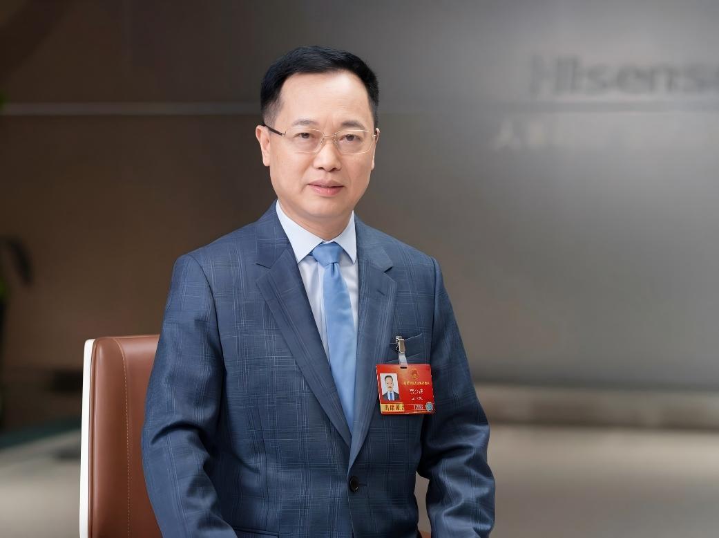 全国人大代表贾少谦谈人形机器人：理性投资鼓励探索 产业尚不需反内卷