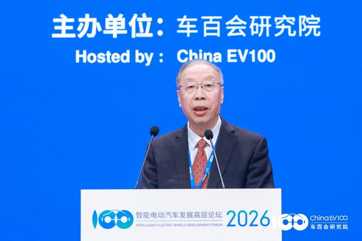 李斌直言“新车难火一年”，欧阳明高定调体系战，新能源汽车下半场竞争逻辑生变 (http://www.paipi.cn/) wap 第1张