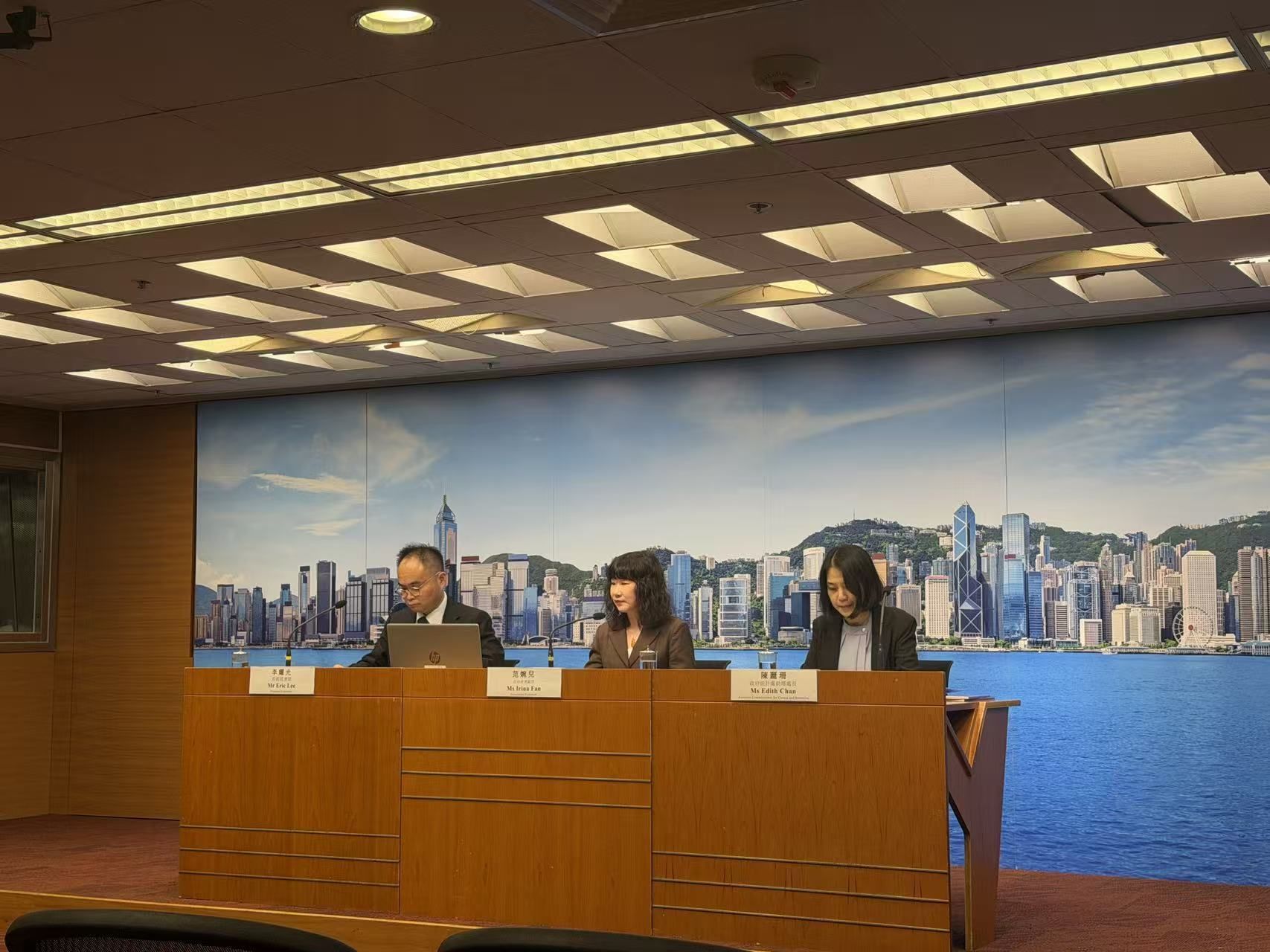 香港一季度实质GDP按年强劲增长5.9%，维持全年GDP增长预测在2.5%至3.5%之间 (http://www.kingbaby.com.cn/) iit 第1张