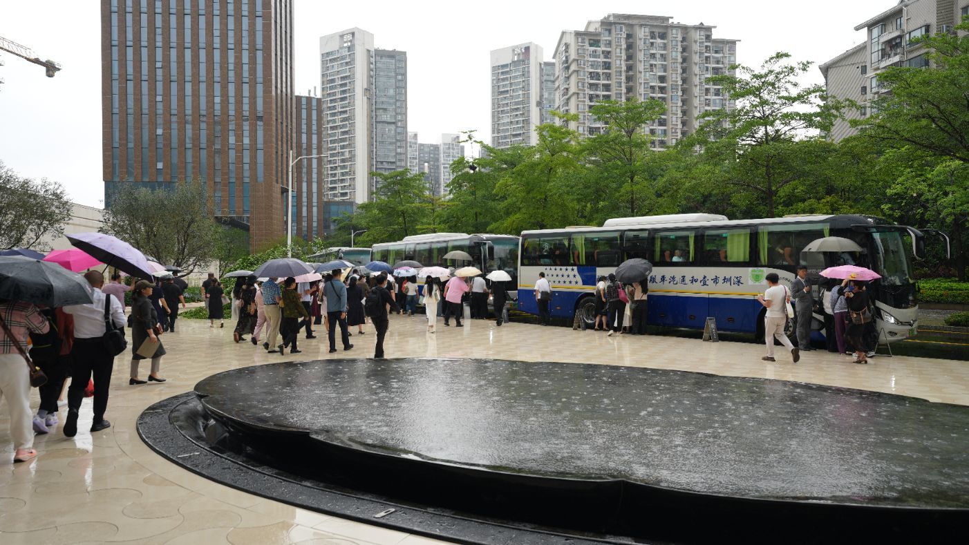 深圳豪宅市场热度持续攀升：有项目最高单价直冲40万元/㎡，香港百人看房团包车直达售楼处 (http://www.kingbaby.com.cn/) wap 第1张
