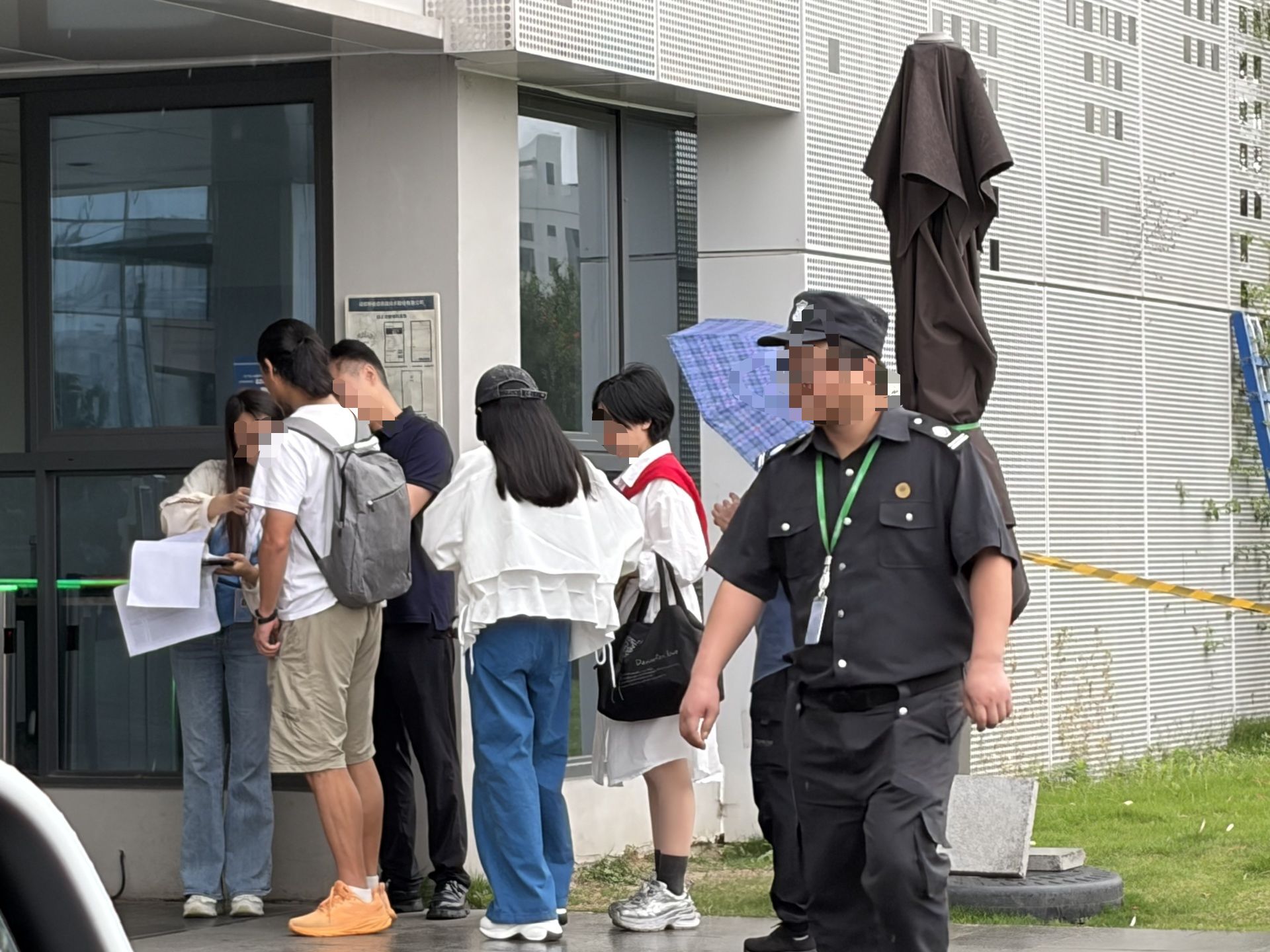 新易盛2026年一季度归母净利润波动引关注：山东投资者聚焦汇兑风控，光模块“双雄”竞逐下半场 (http://www.chichengjiaxiao.cn/) caij 第1张