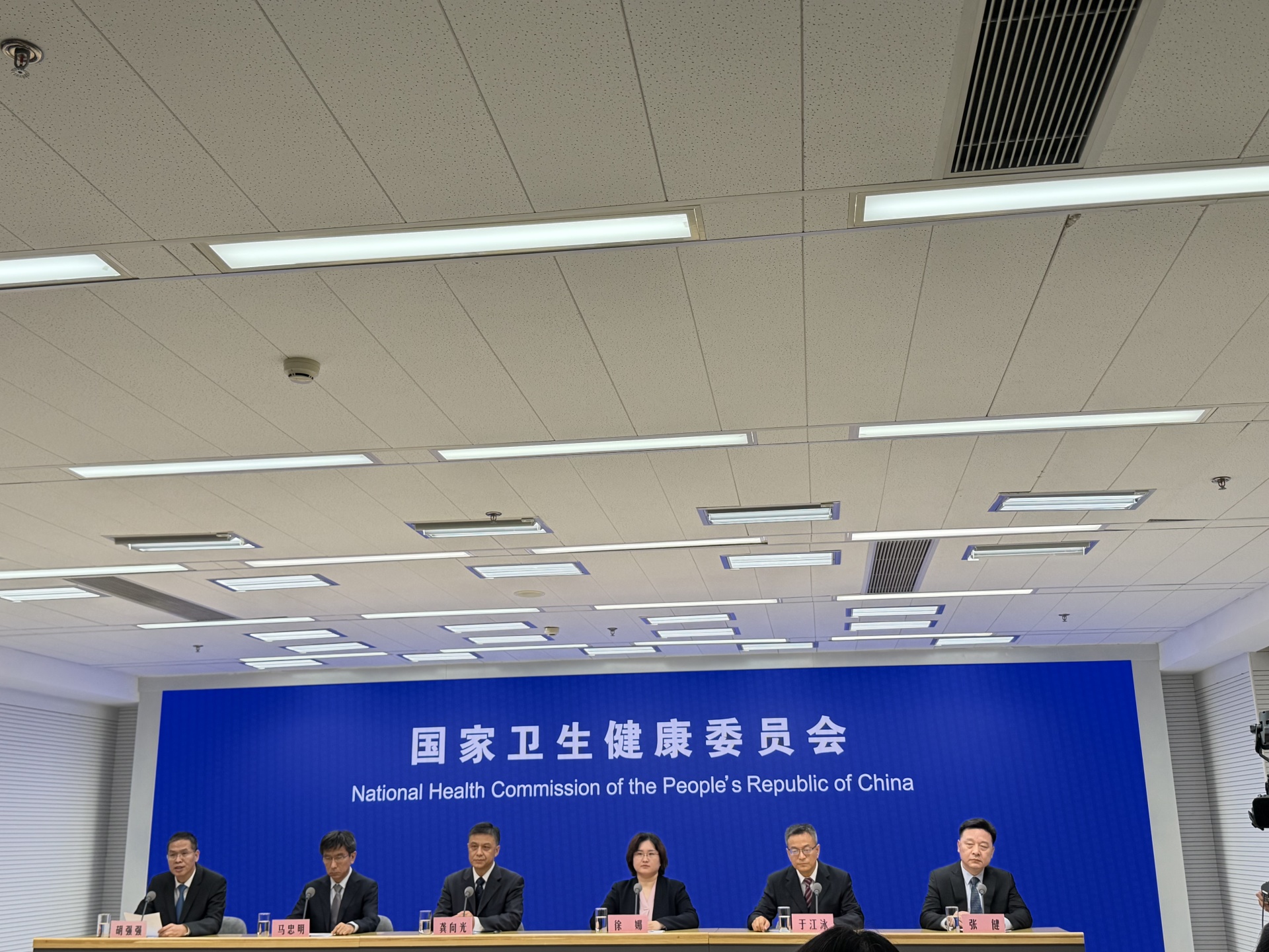 近千名专家参与国家基本药物目录调整 国家卫健委：新版目录药品占全国公立医疗卫生机构药品配备品种使用总量的71% (http://www.kingbaby.com.cn/) wap 第1张