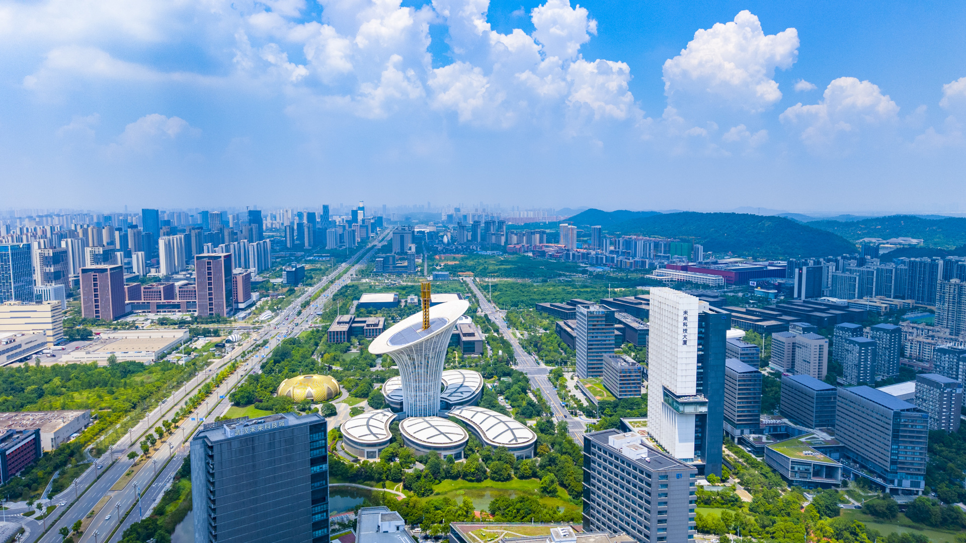 武汉“突围”，中部“双子星”时代来了 (http://www.paipi.cn/) wap 第2张