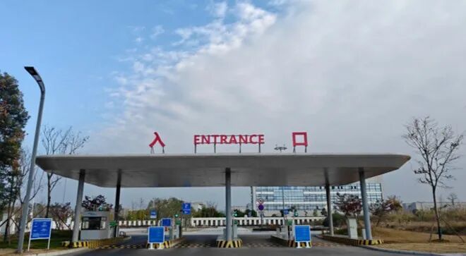 天府机场新停车场启用，自驾乘机旅客可享免费摆渡