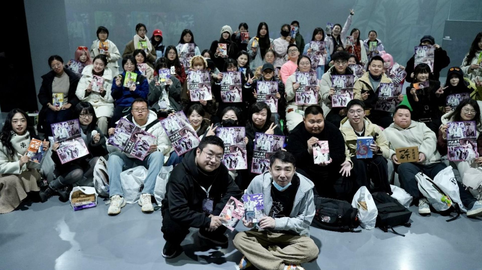 《一人之下》十周年漫画首展成都进行时 | 以顶流 IP 为引擎，助力成都文商旅产融合发展