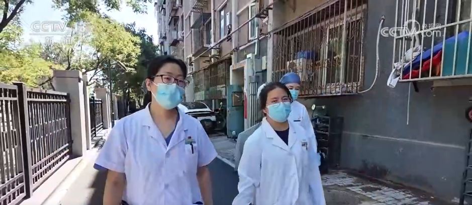 上门医疗、幼儿托管……让更多服务“嵌入”社区 把幸福兜在百姓家门口