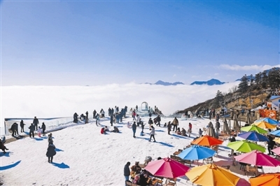 成都冰雪经济乘着冬风热起来