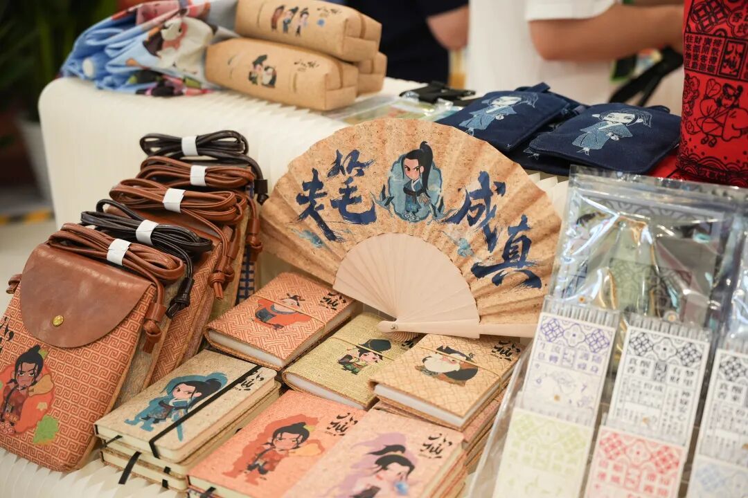 一块荧幕的“加法”“电影＋”绘就蓉城消费新图景