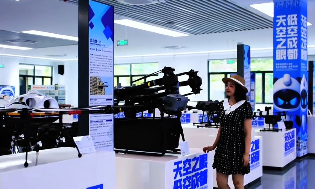 成都科创兼具烟火与科技感