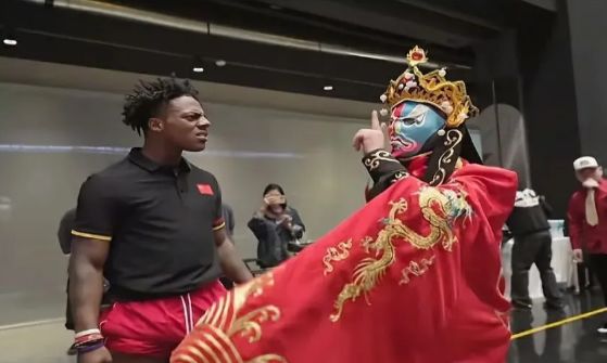 甲亢哥，让全球爱上成都式抽象