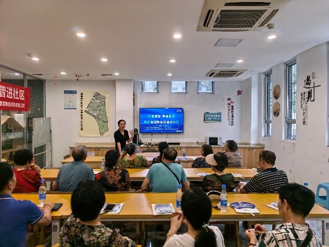 成都高新区开展“科普启智 幸福高新”厨房油烟防治科普进社区活动